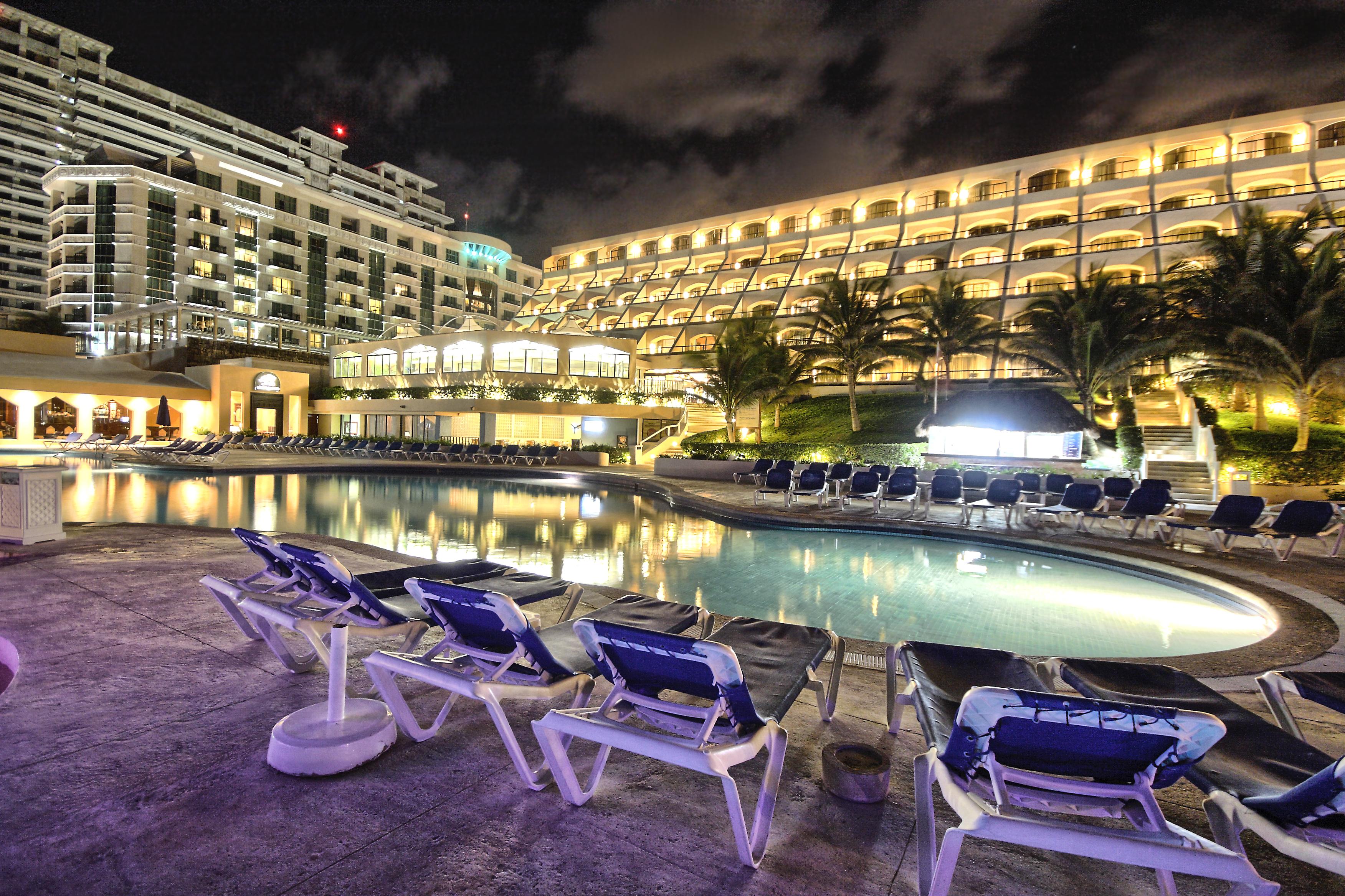 Golden Parnassus Resort & Spa (Adults Only) Cancún Buitenkant foto
