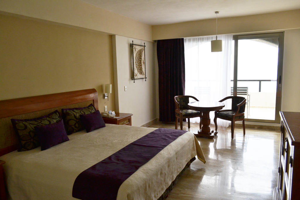 Golden Parnassus Resort & Spa (Adults Only) Cancún Buitenkant foto