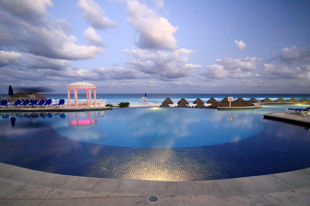 Golden Parnassus Resort & Spa (Adults Only) Cancún Buitenkant foto